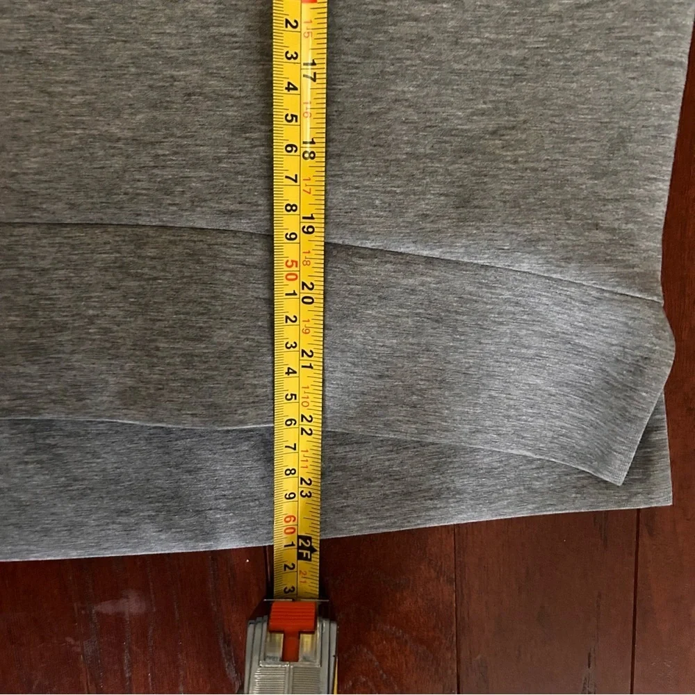 $79 Athleta Modern Sweatshirt Pullover Top Cotton Blend size Large Heather grey